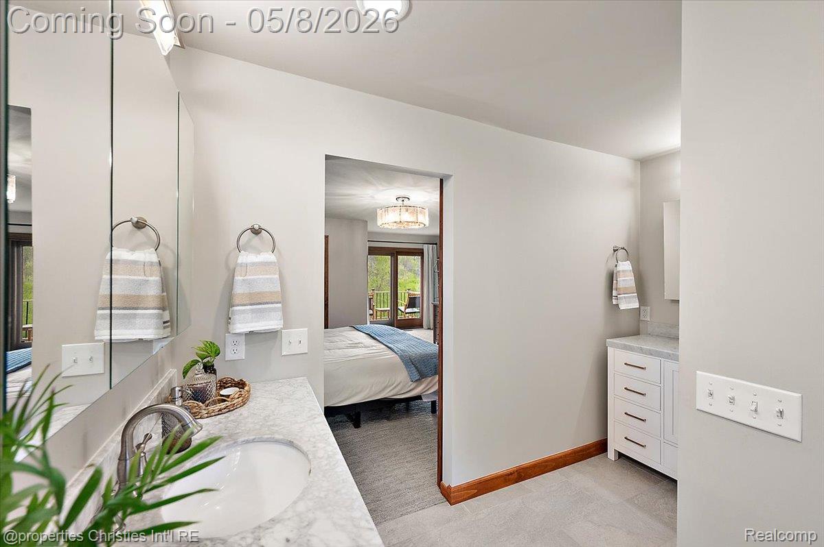 1071 Woodbridge Lane