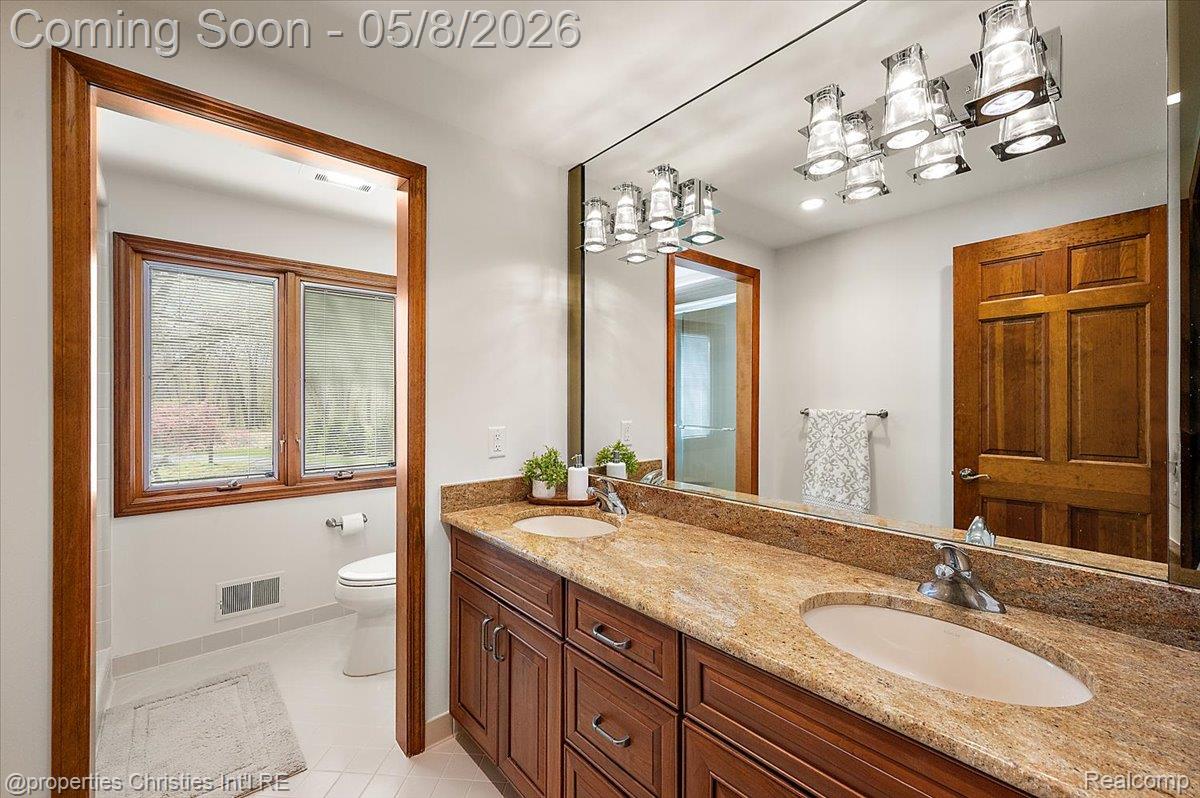 1071 Woodbridge Lane