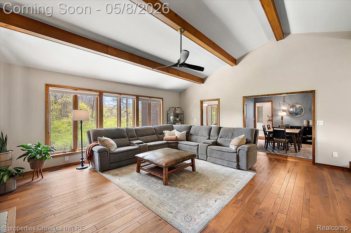 1071 Woodbridge Lane