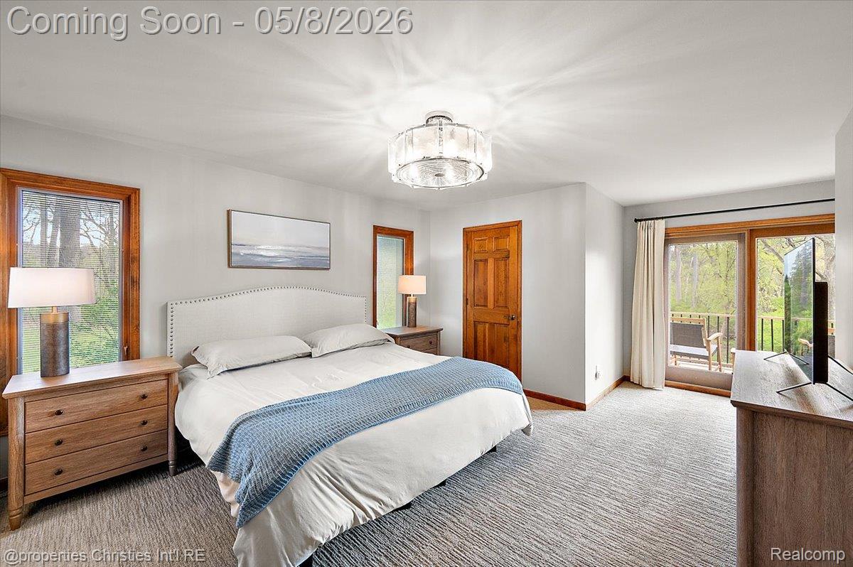 1071 Woodbridge Lane