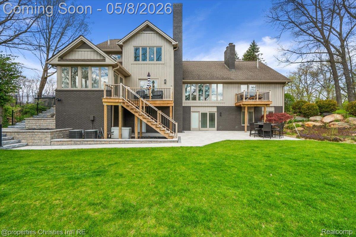 1071 Woodbridge Lane