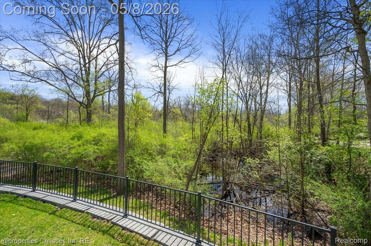 1071 Woodbridge Lane