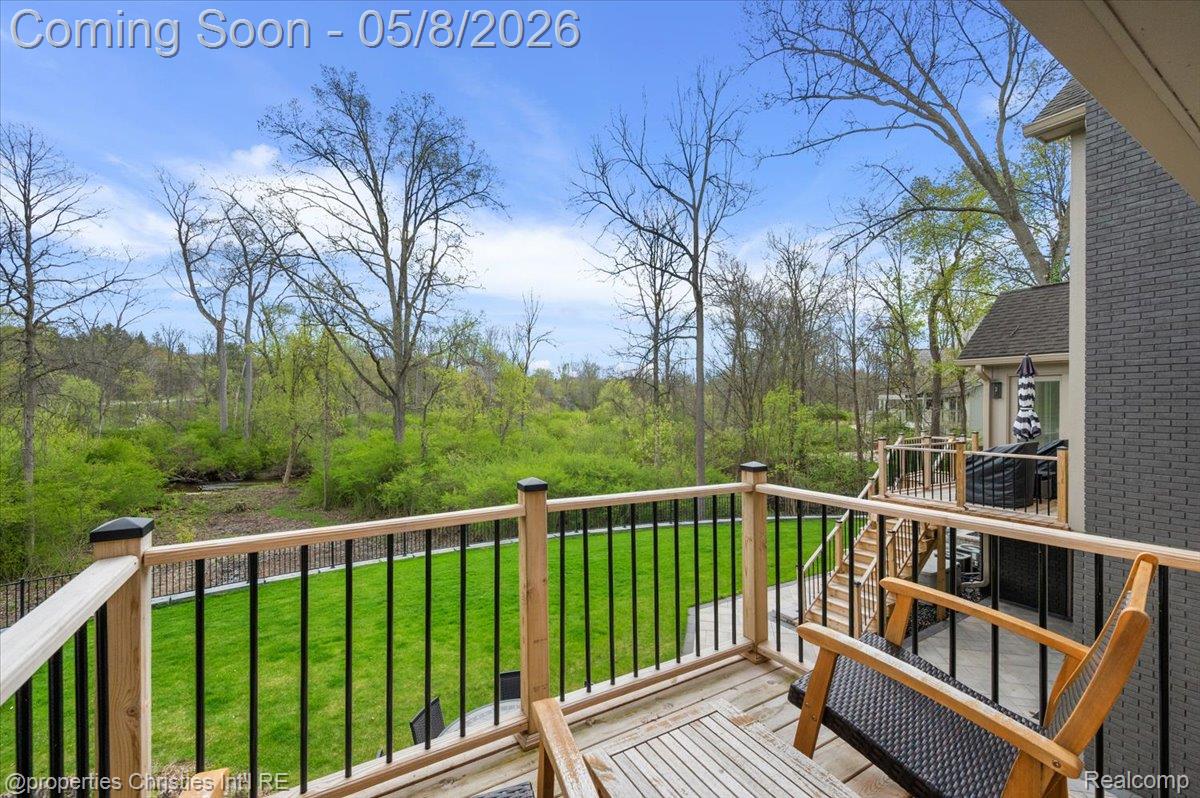1071 Woodbridge Lane