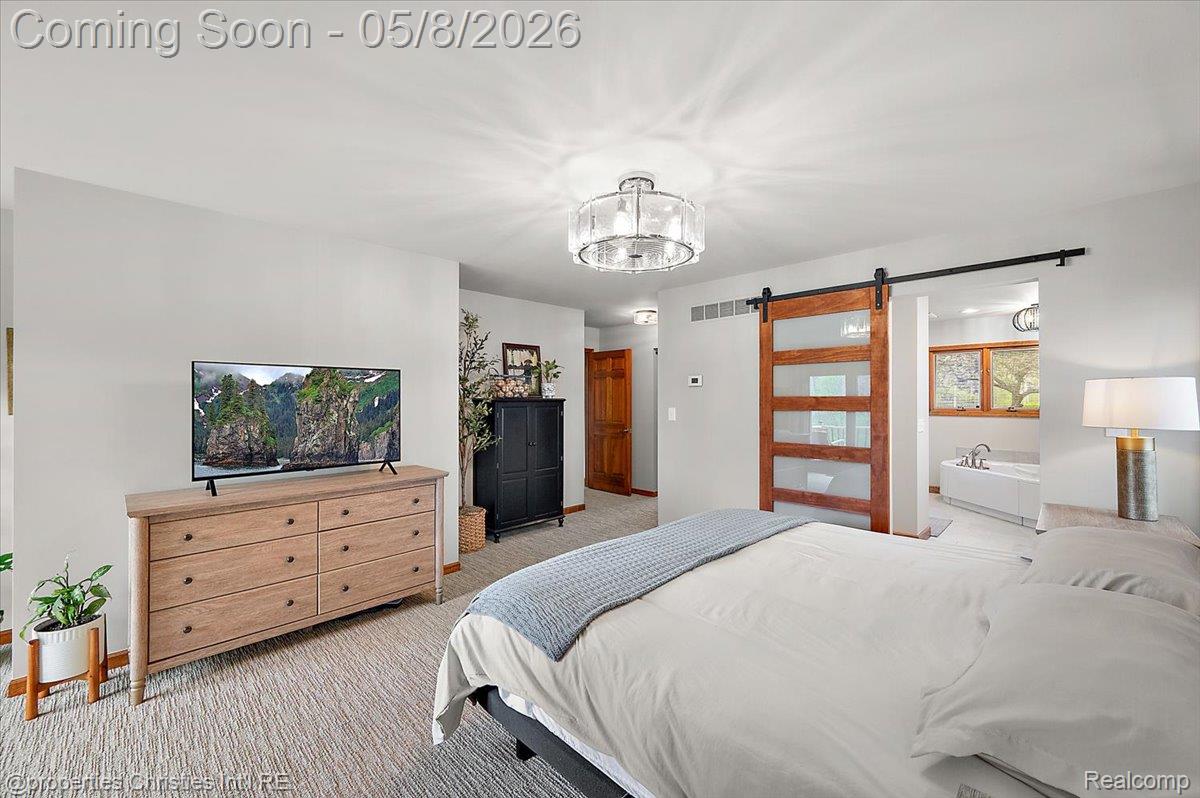 1071 Woodbridge Lane