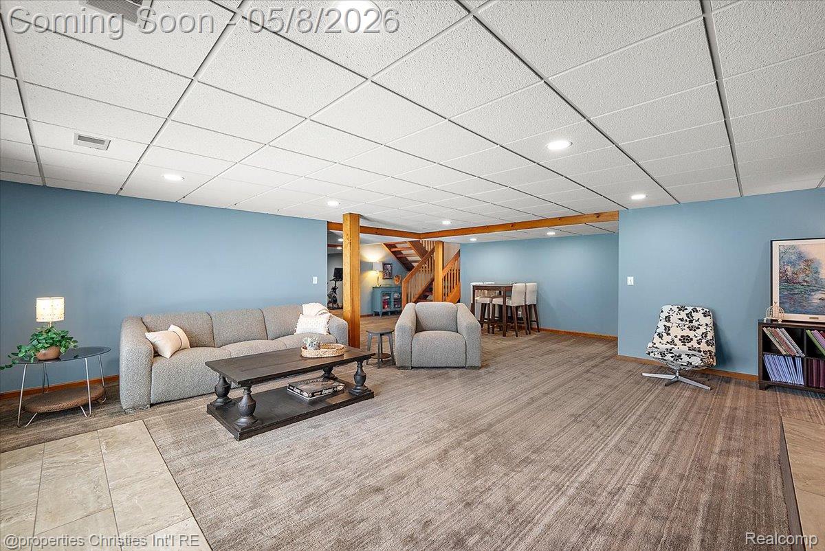 1071 Woodbridge Lane