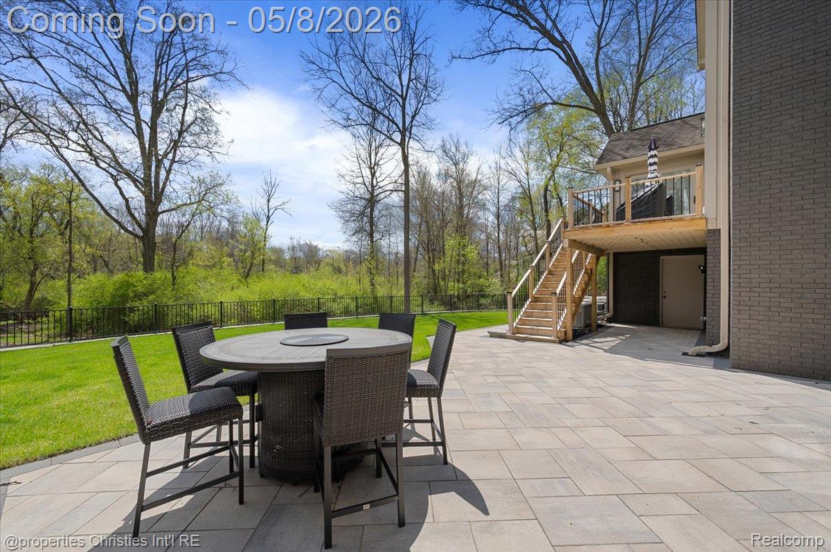 1071 Woodbridge Lane