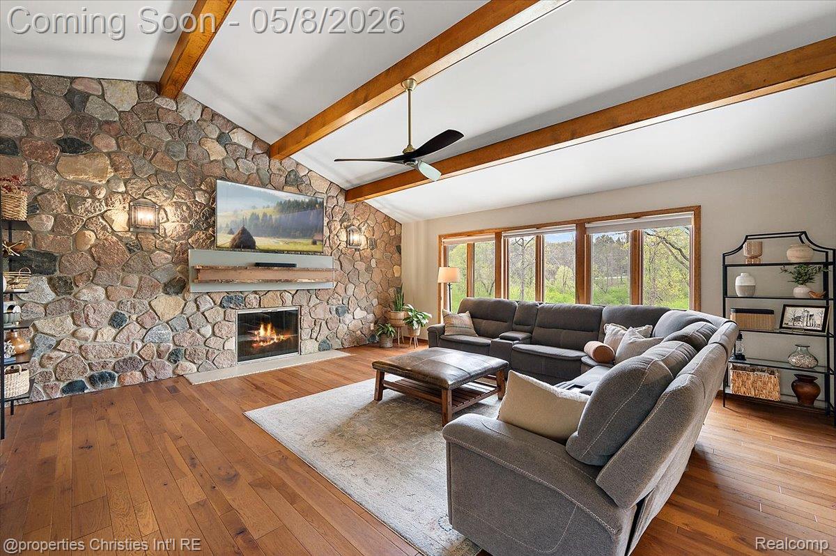 1071 Woodbridge Lane