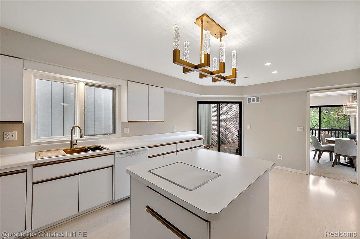 2189 Colony Club Court