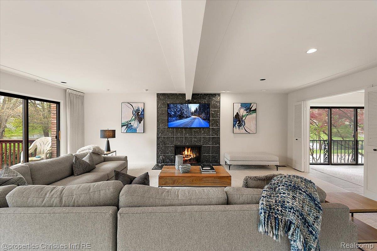 2189 Colony Club Court