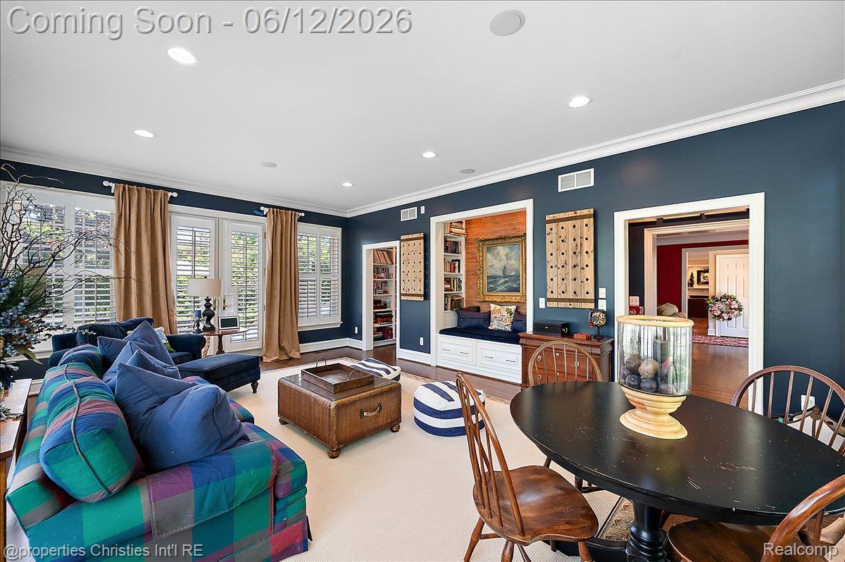 135 Clifton Road