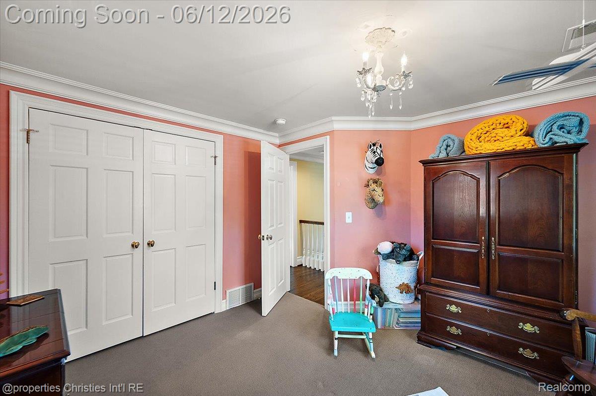 135 Clifton Road