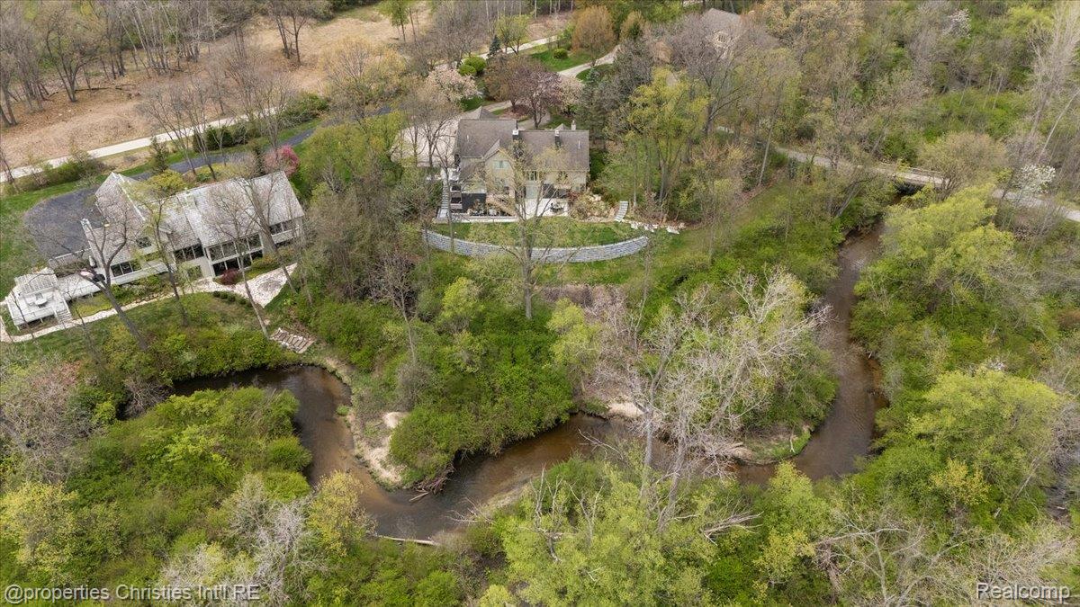 1071 Woodbridge Lane