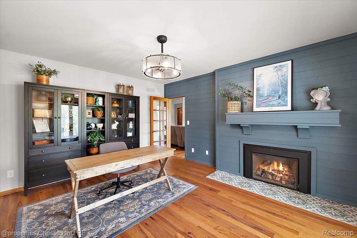 1071 Woodbridge Lane