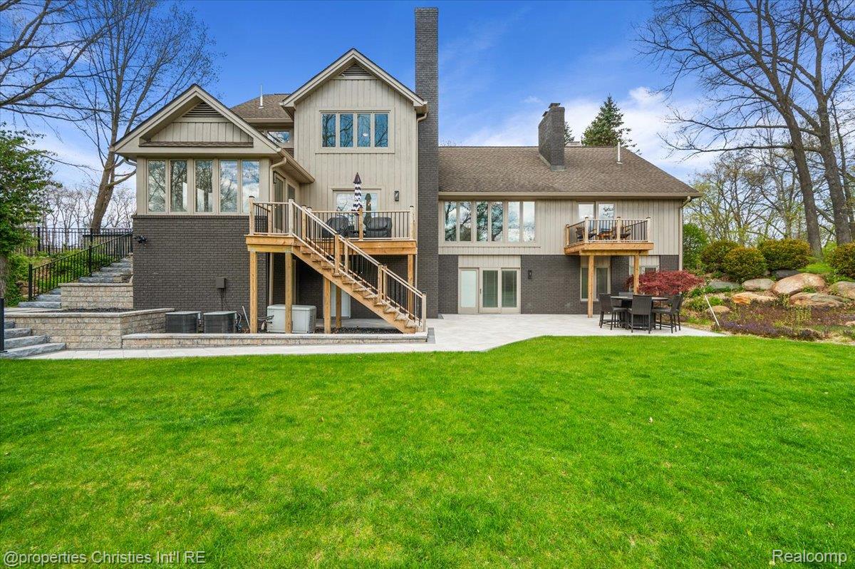 1071 Woodbridge Lane