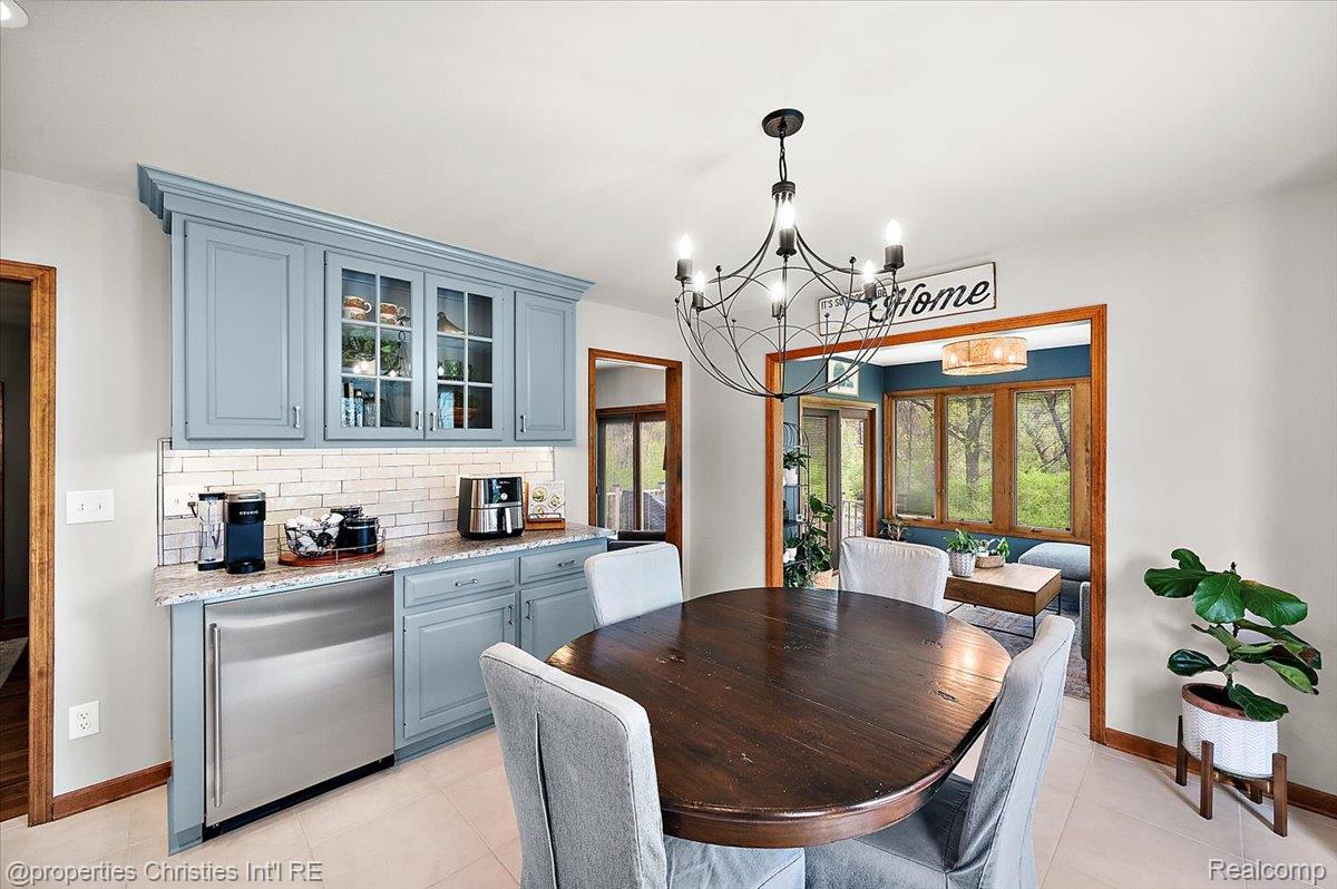 1071 Woodbridge Lane