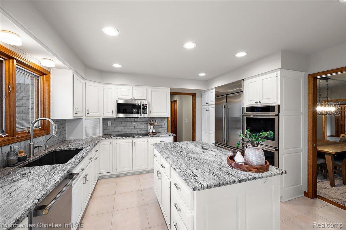 1071 Woodbridge Lane