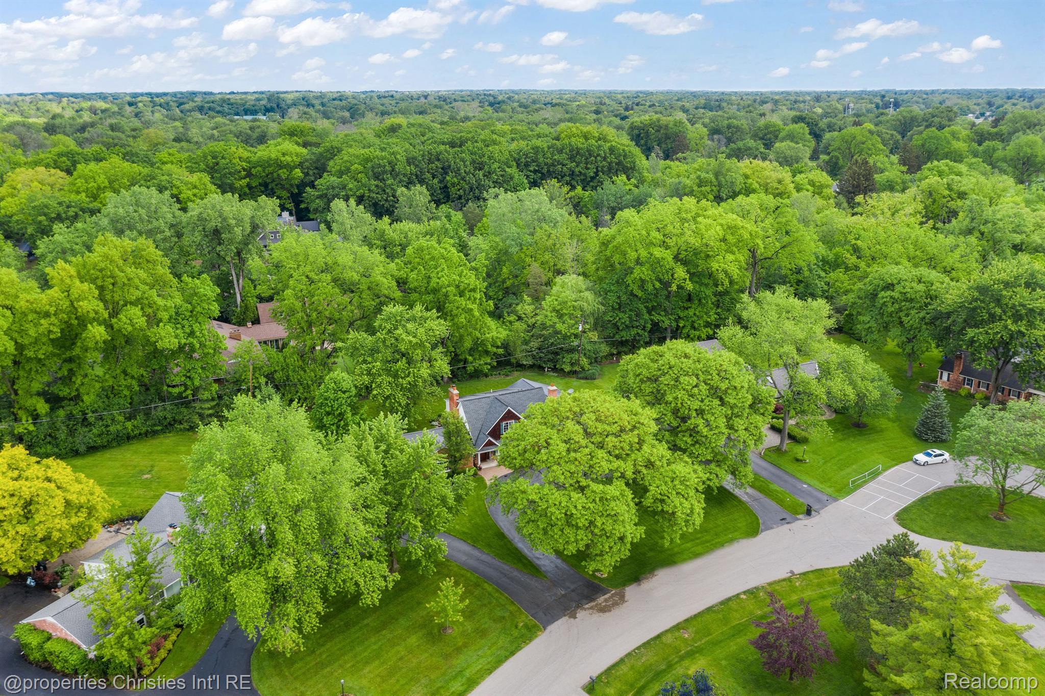 1760 CEDAR HILL Drive