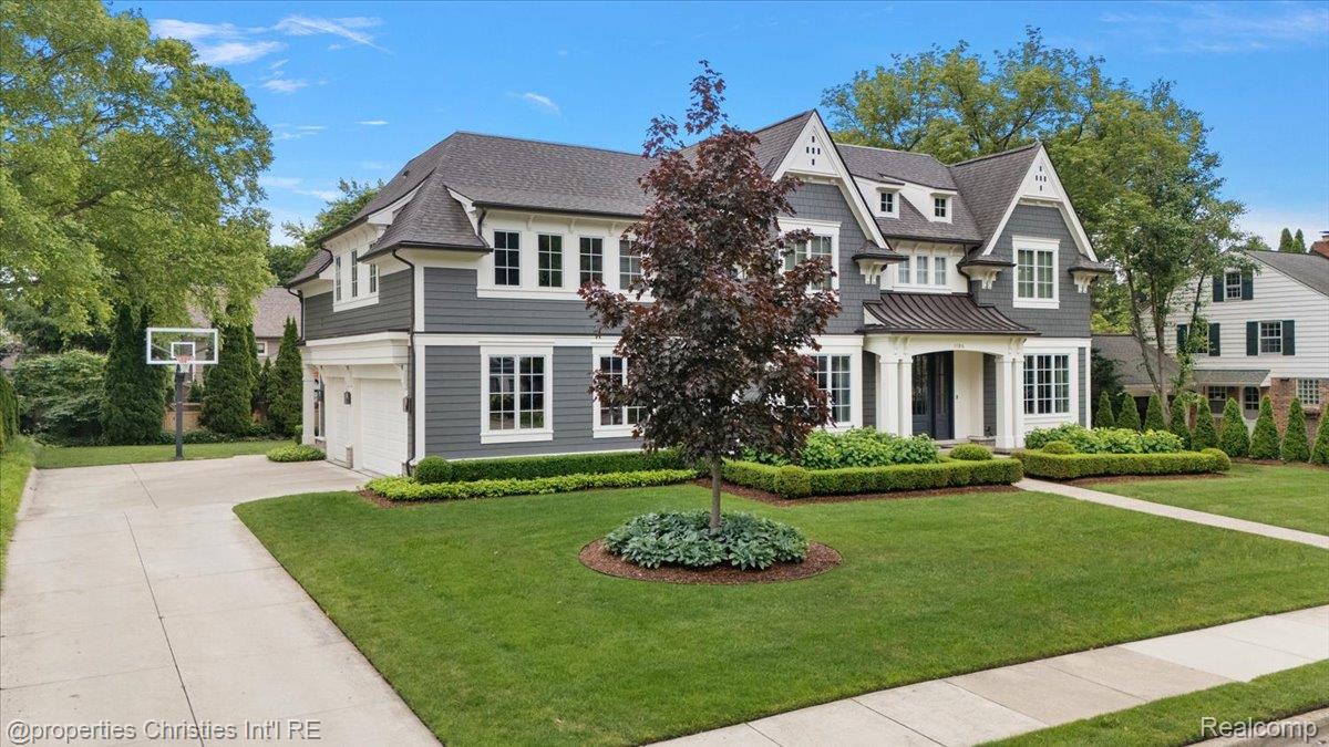 1186 Westwood Drive
