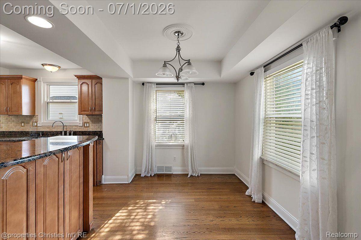 2209 Windemere Road