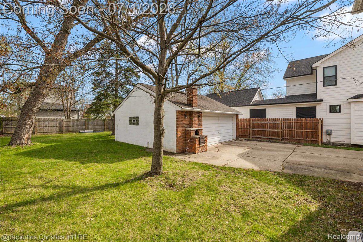 2209 Windemere Road