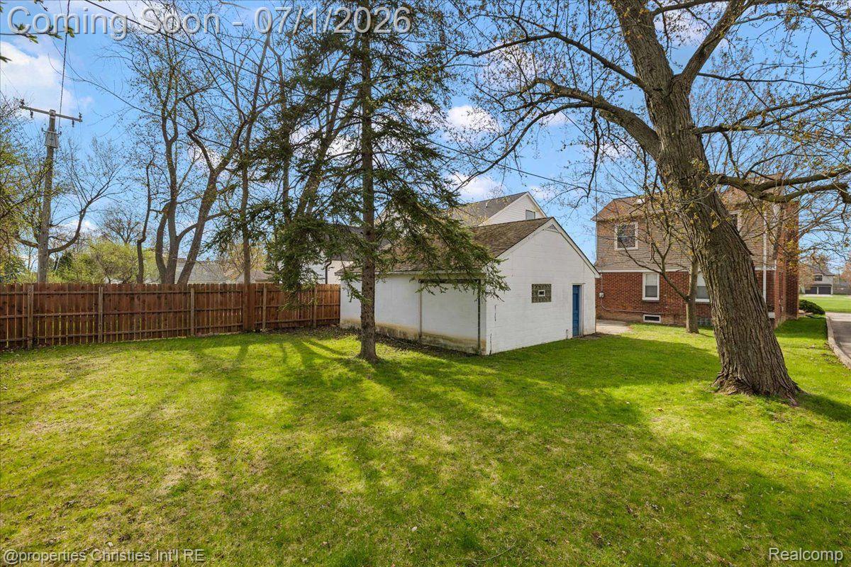 2209 Windemere Road