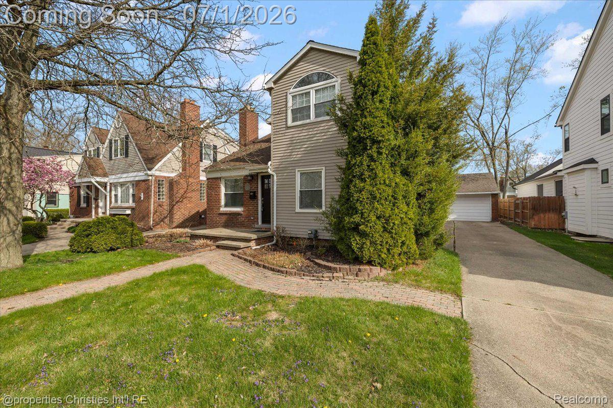 2209 Windemere Road