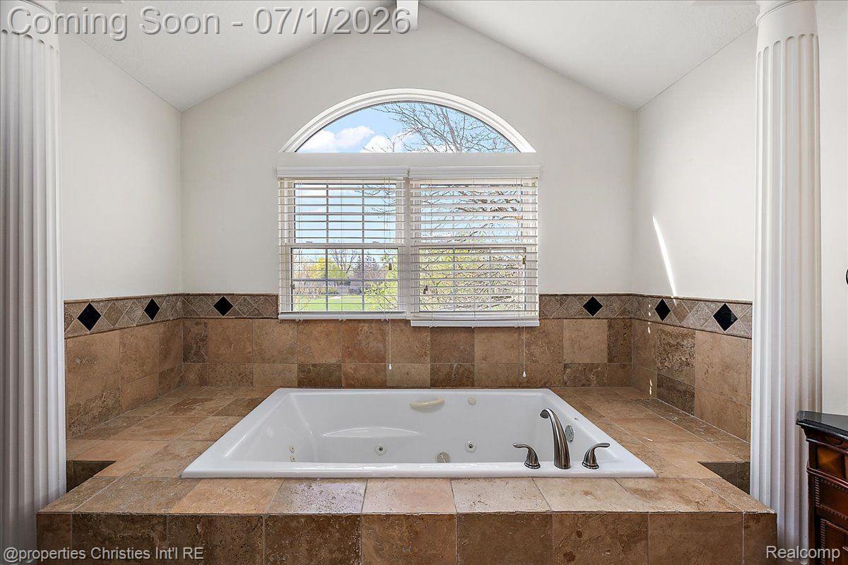 2209 Windemere Road