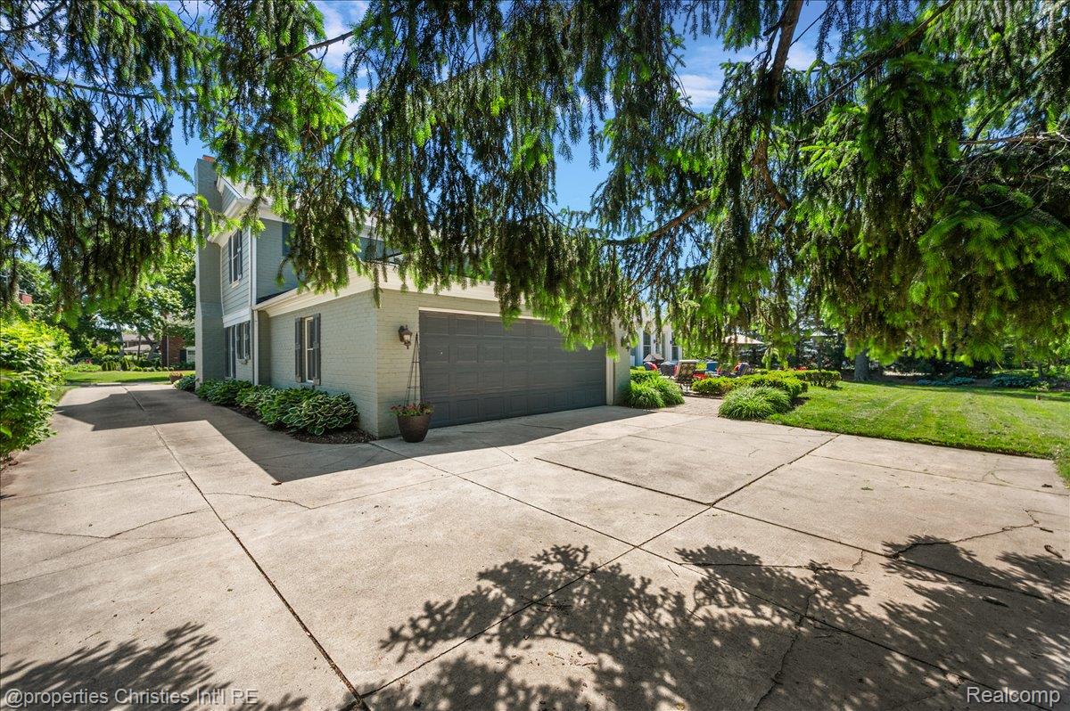 135 Clifton Road
