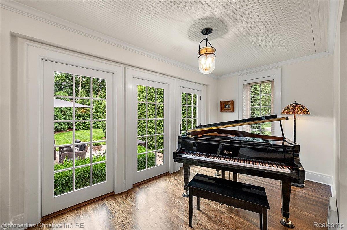 528 Covington Road