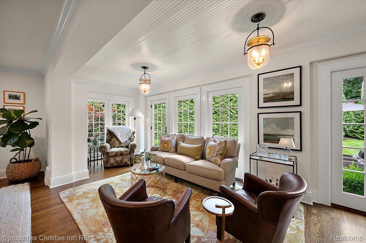 528 Covington Road