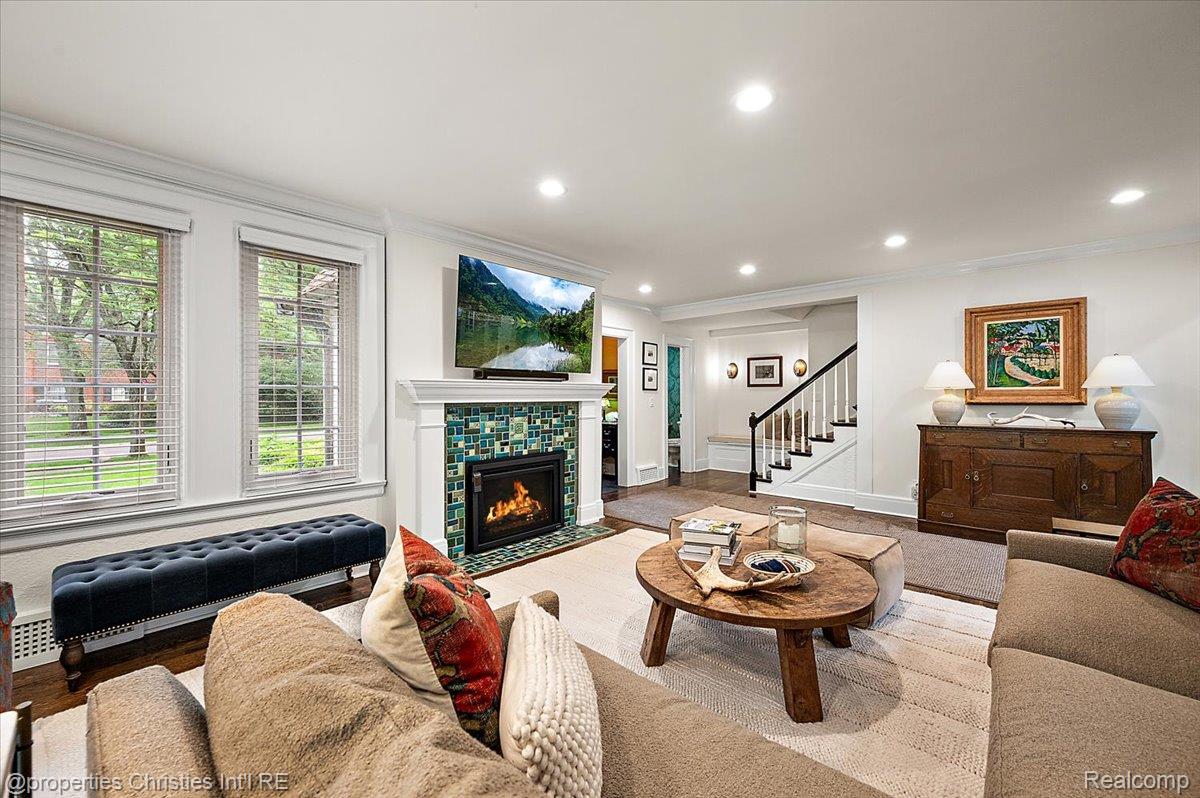 528 Covington Road