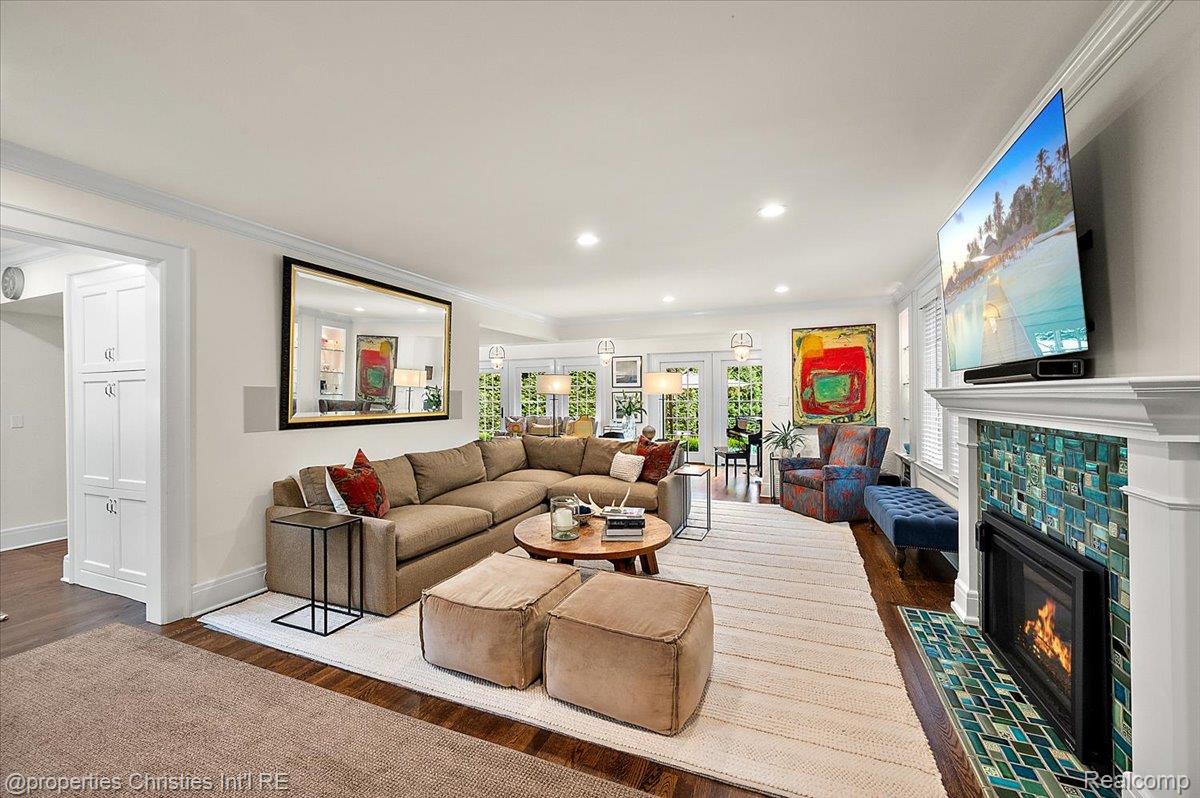 528 Covington Road