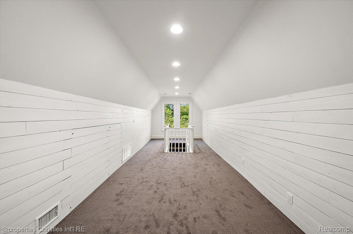 528 Covington Road