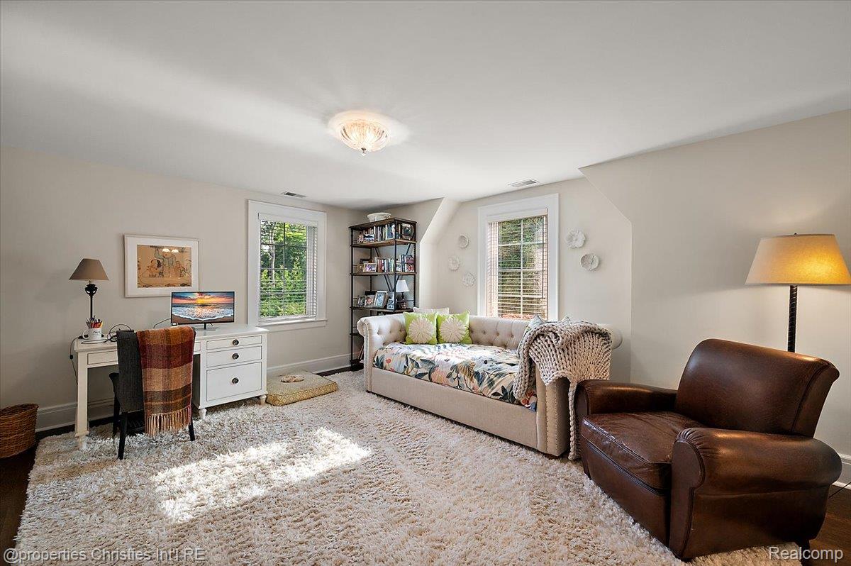 528 Covington Road
