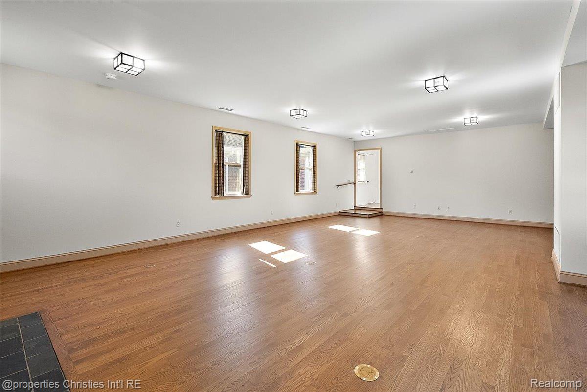 2985 Summervale Lane