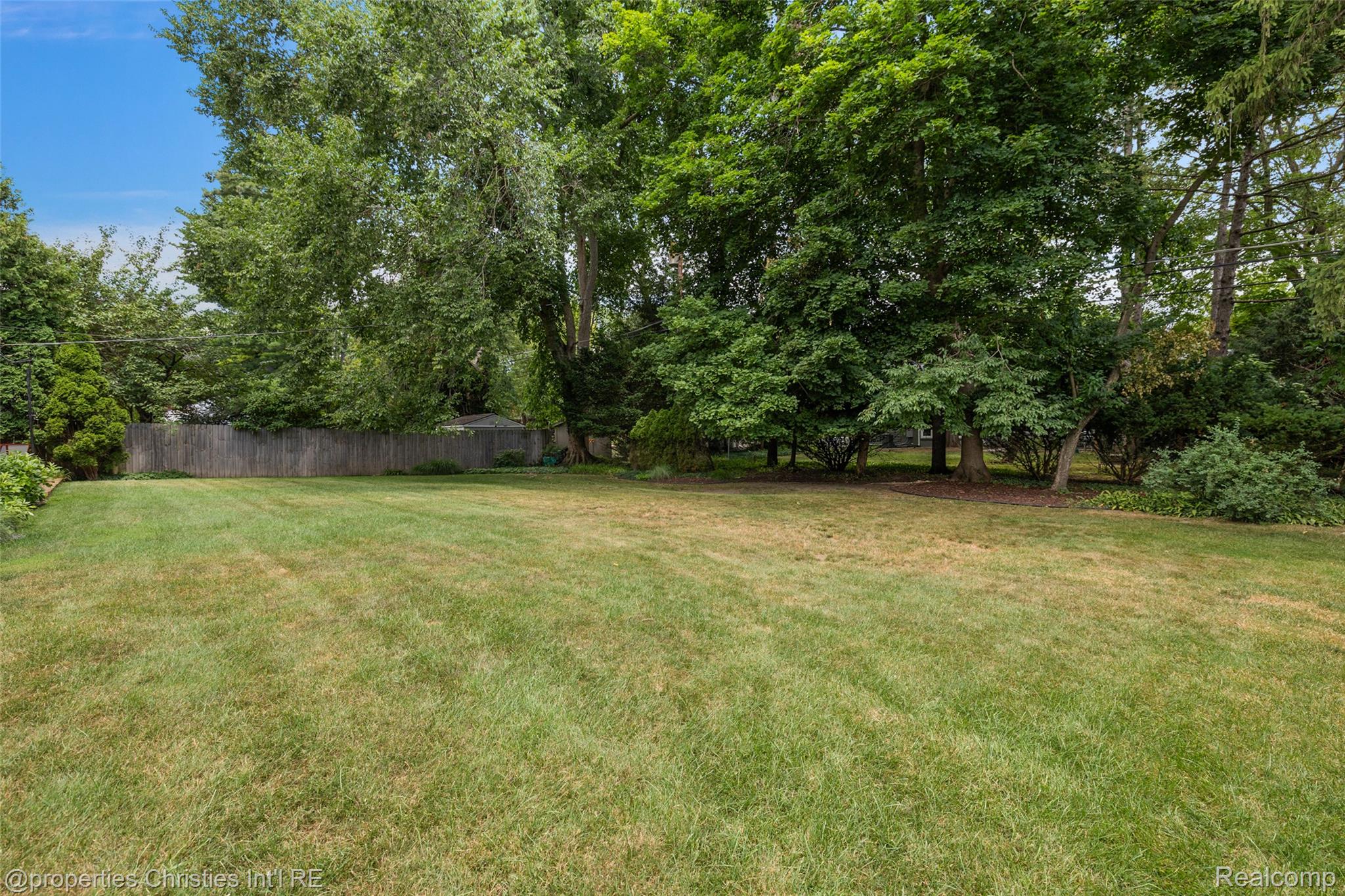 925 Westchester Way