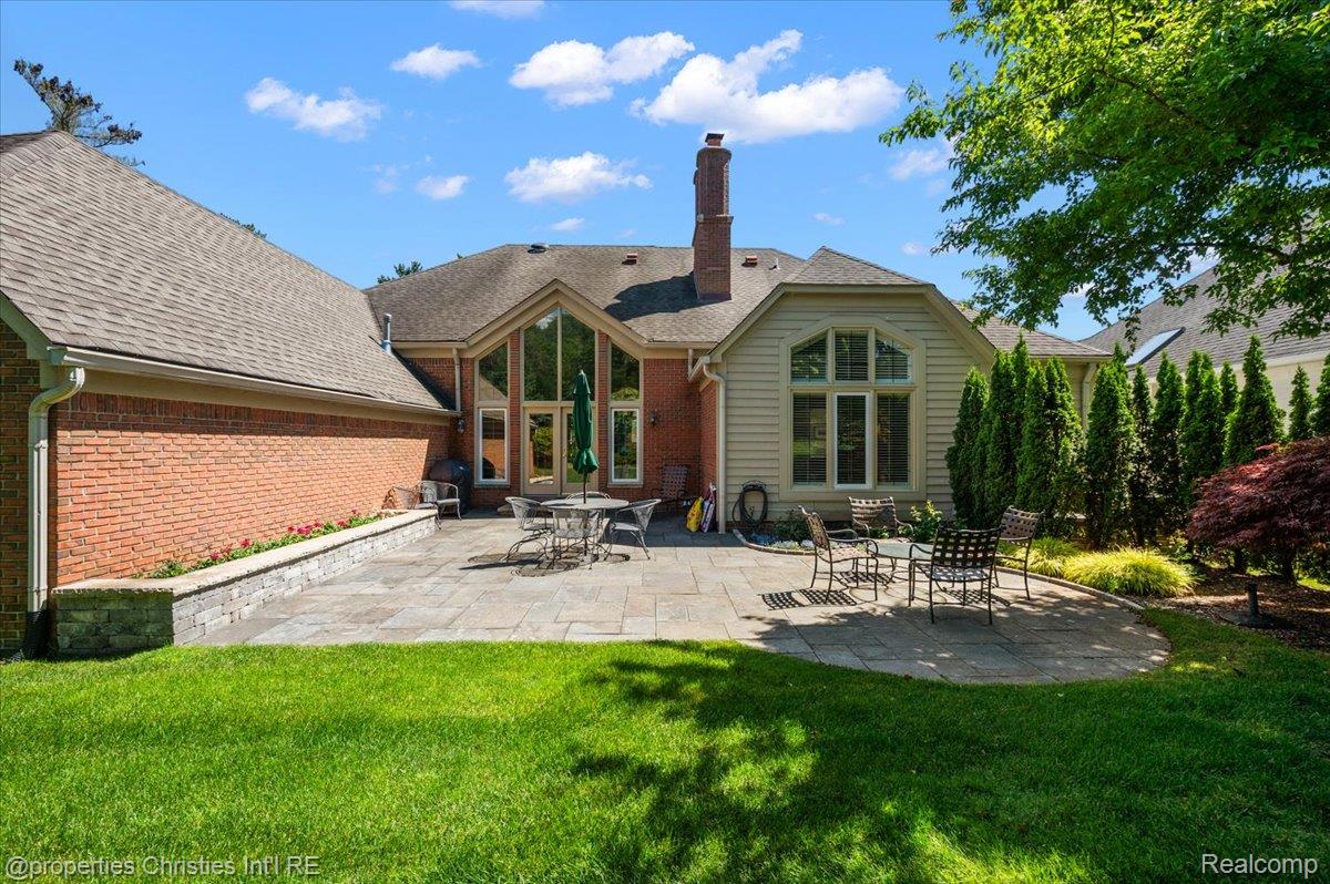 3021 E Ridge Court