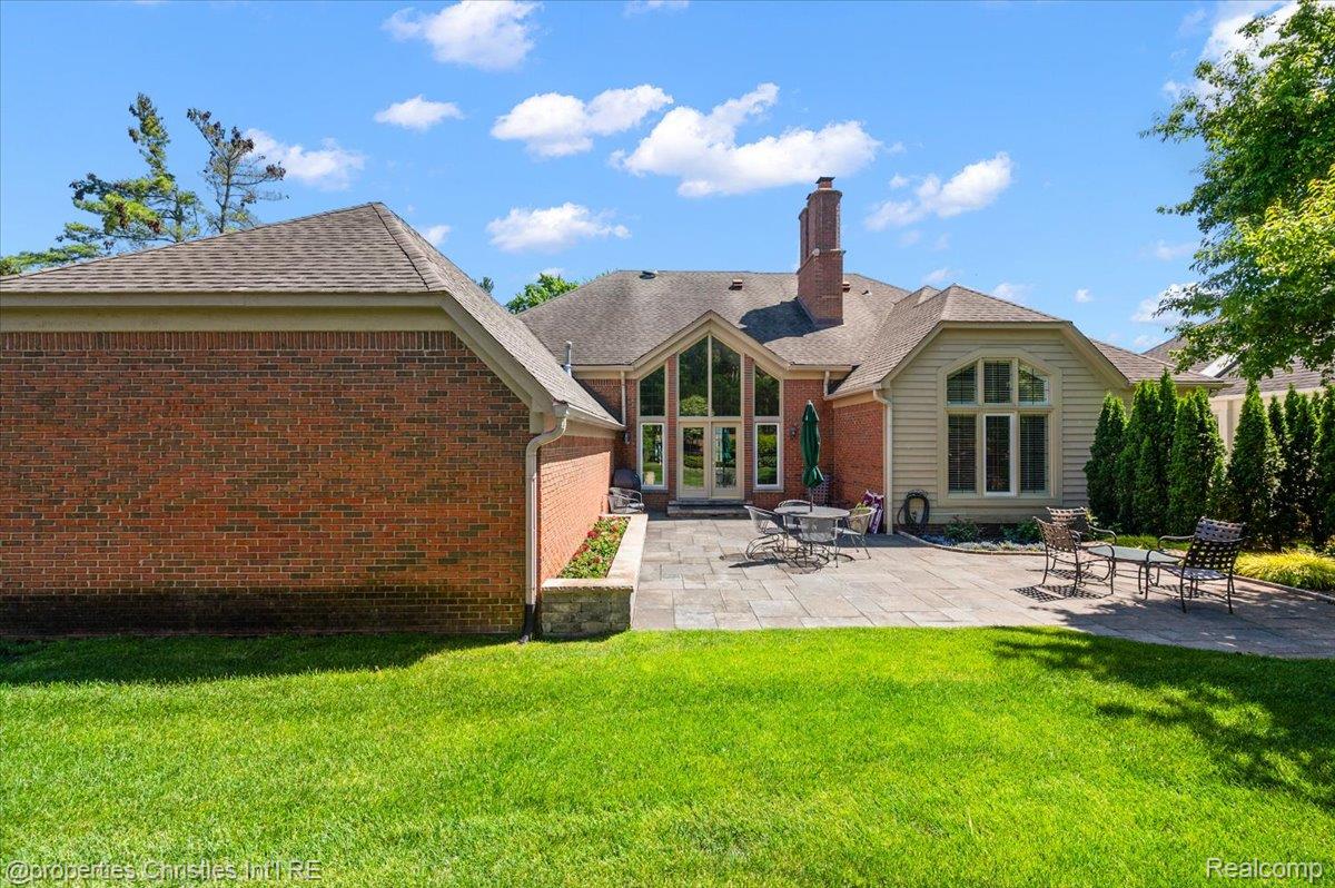 3021 E Ridge Court