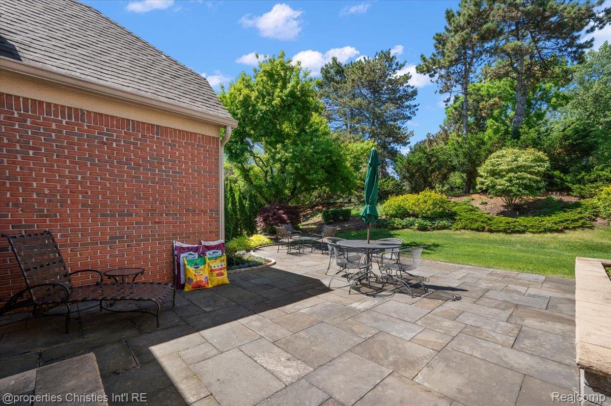 3021 E Ridge Court