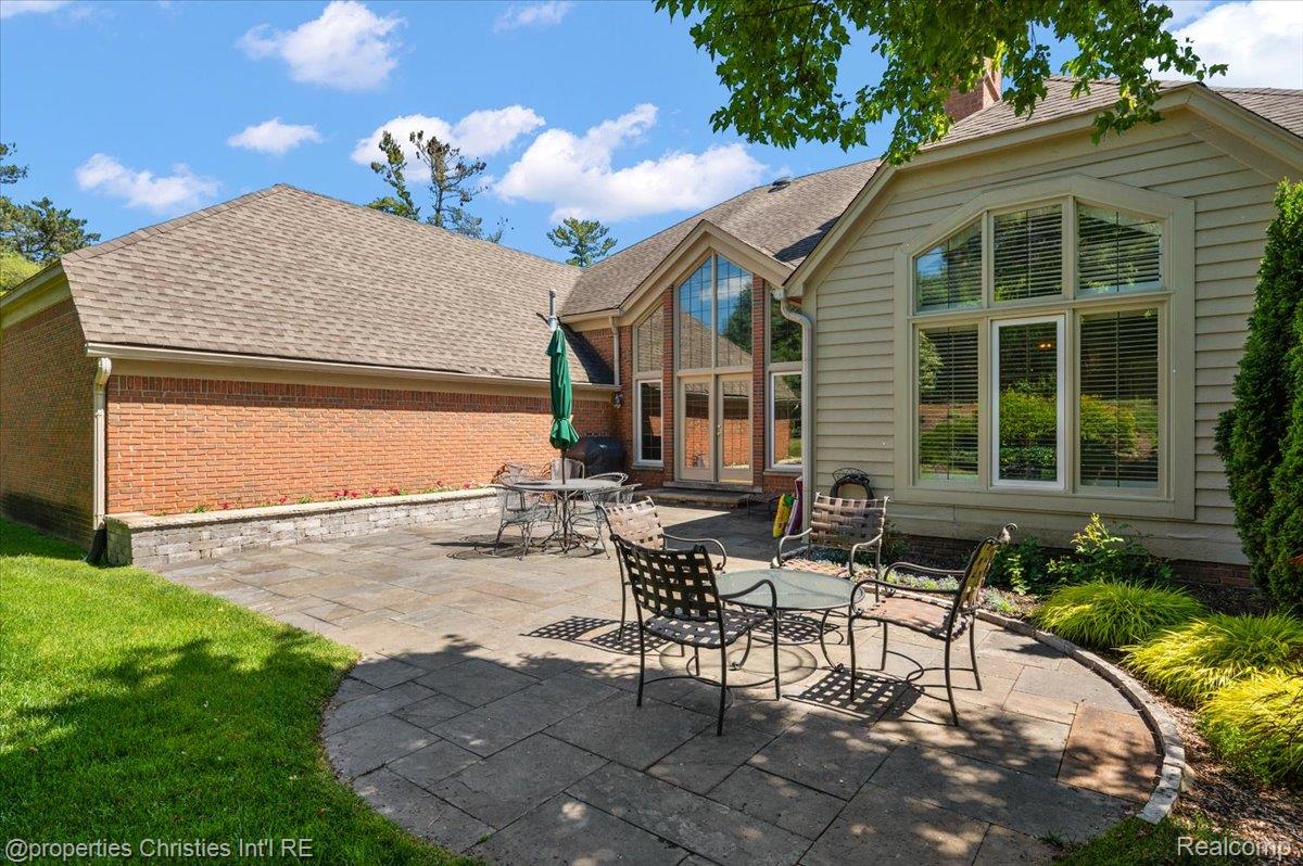 3021 E Ridge Court