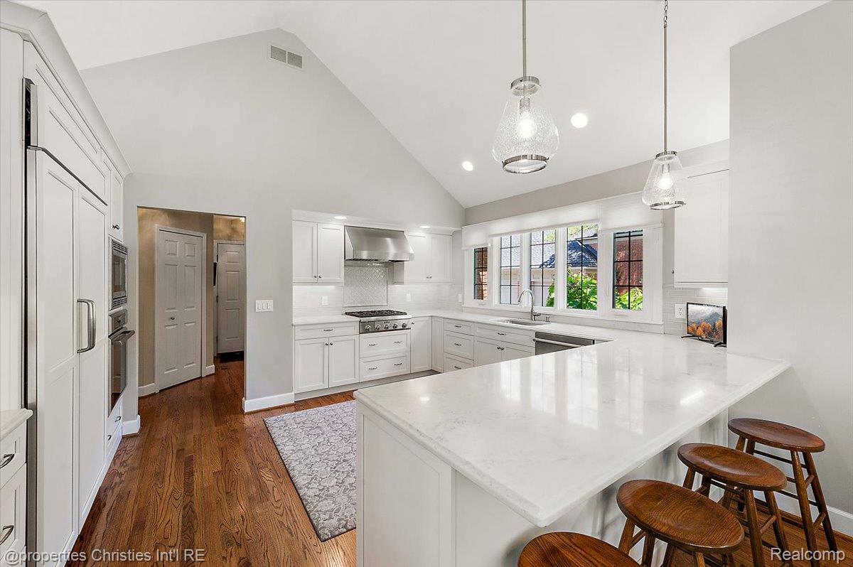 3021 E Ridge Court