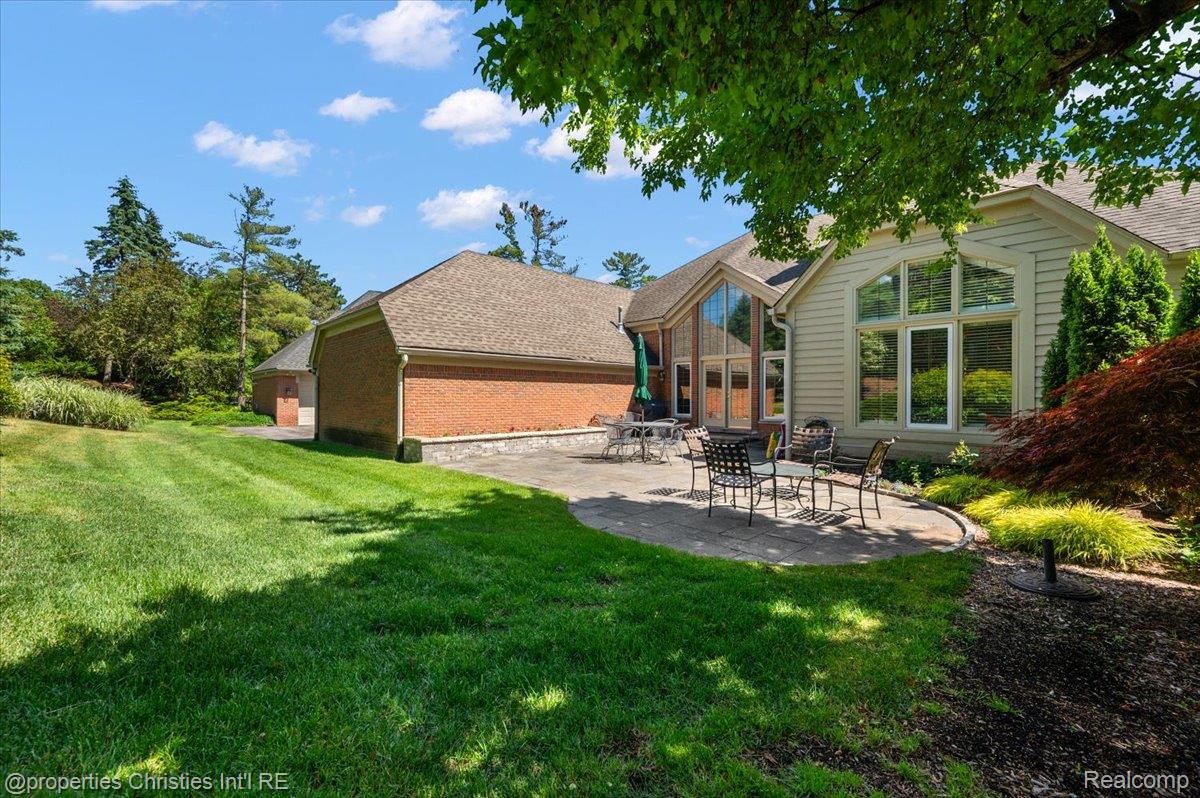 3021 E Ridge Court