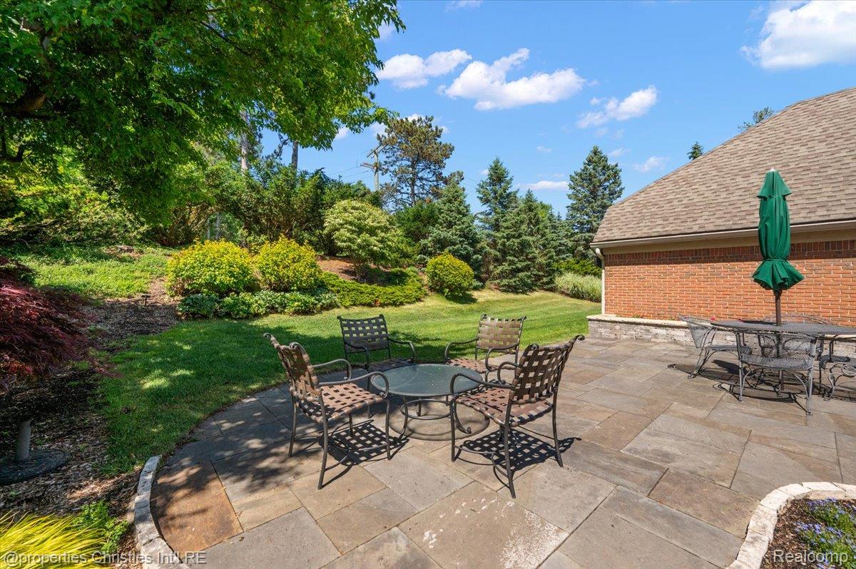 3021 E Ridge Court