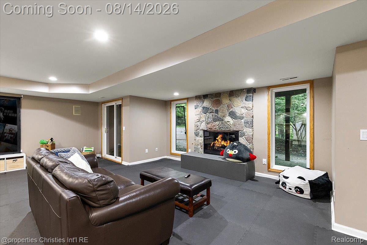 4740 W Wickford