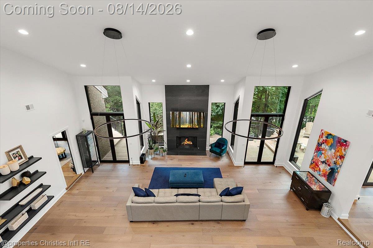 4740 W Wickford