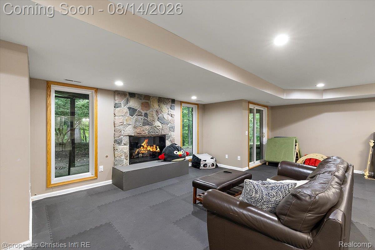 4740 W Wickford