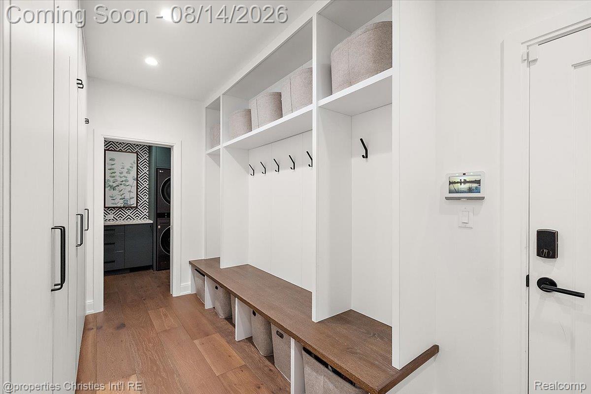 4740 W Wickford