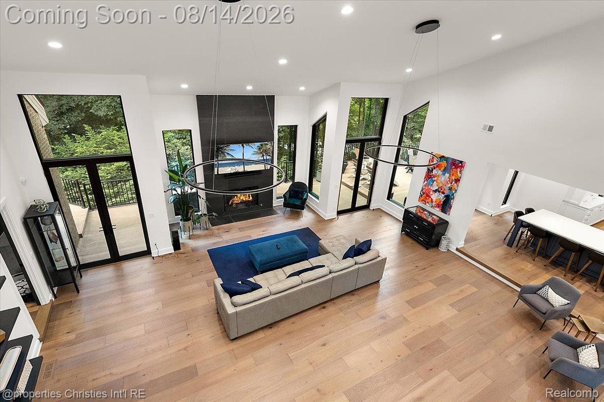 4740 W Wickford