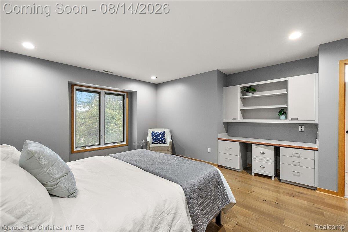 4740 W Wickford