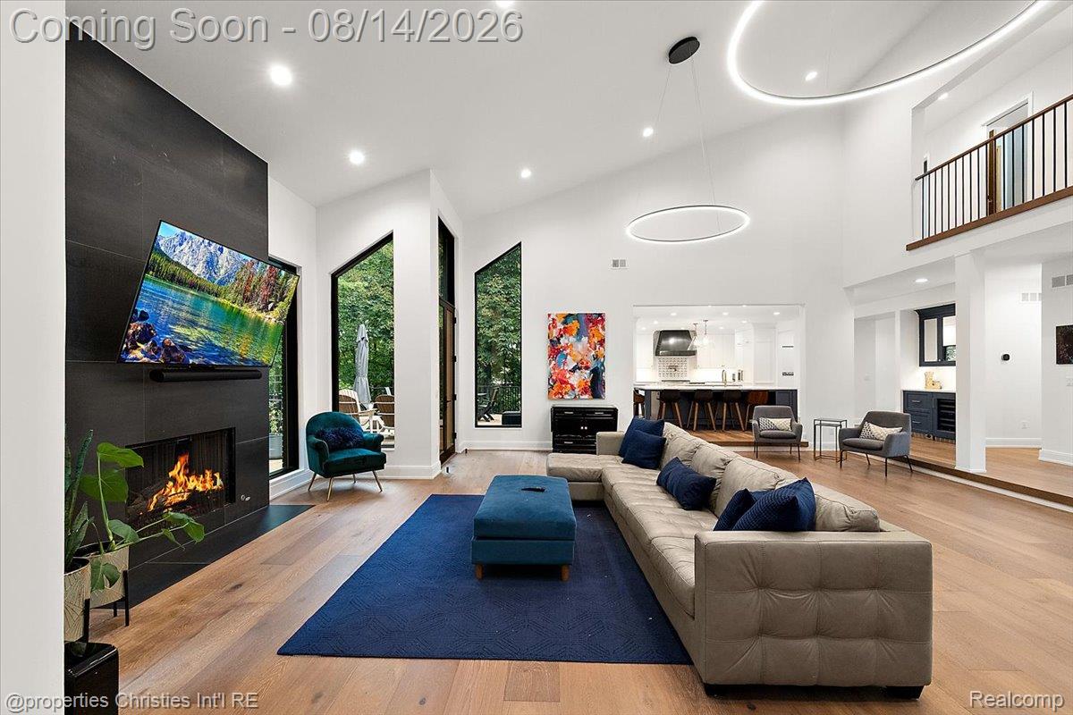 4740 W Wickford